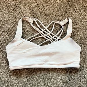 Lululemon Free to Be Bra